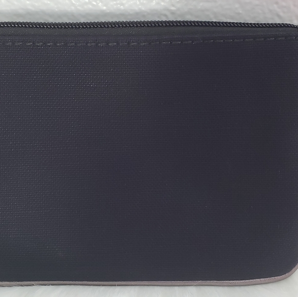 EUC COACH POPPY WRISTLET - Picture 4 of 5